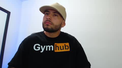 Snapshot of walter_brownn01 chatting on January 2025 07:06:01 PM WALTER BROWN  online show from January 2025 07:06:01 PM