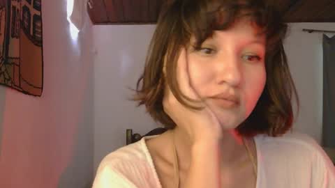 Snapshot of wanderwhitch chatting on February 2026 03:33:01 PM Miya online show from February 2026 03:33:01 PM