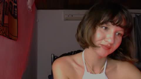 Snapshot of wanderwhitch chatting on March 2026 12:05:01 AM Miya online show from March 2026 12:05:01 AM