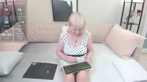 wanessaraso online show from September 2025 10:08:02 AM