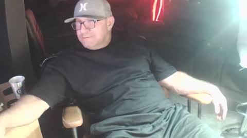 Snapshot of wantitbutyoucanthaveit chatting on February 2026 01:20:02 PM inittogetitin online show from February 2026 01:20:02 PM