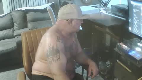 Snapshot of wantitbutyoucanthaveit chatting on February 2026 11:59:01 AM inittogetitin online show from February 2026 11:59:01 AM