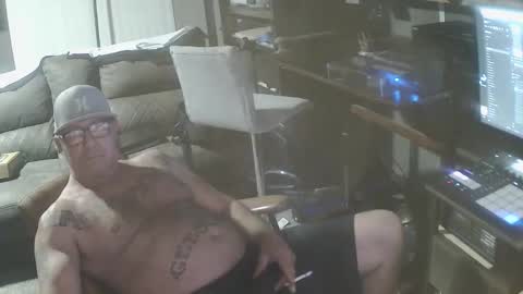 Snapshot of wantitbutyoucanthaveit chatting on February 2026 10:29:01 AM inittogetitin online show from February 2026 10:29:01 AM