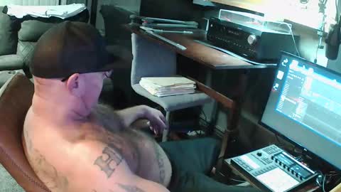 Snapshot of wantitbutyoucanthaveit chatting on February 2026 07:39:01 AM inittogetitin online show from February 2026 07:39:01 AM