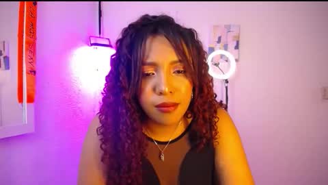 Snapshot of warisgoddes chatting on April 2026 06:38:01 AM EMILY online show from April 2026 06:38:01 AM