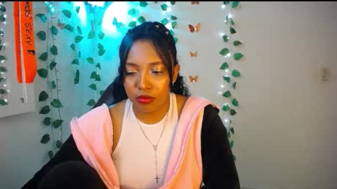 Snapshot of warisgoddes chatting on May 2026 07:03:01 AM EMILY online show from May 2026 07:03:01 AM