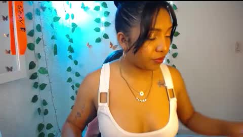 Snapshot of warisgoddes chatting on May 2026 09:16:02 AM EMILY online show from May 2026 09:16:02 AM