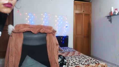 warrior_xena online show from February 2025 09:17:02 AM