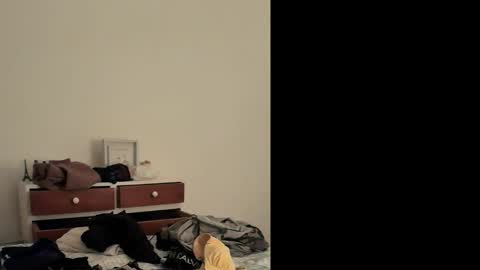 wearetwo online show from September 2025 03:50:02 AM