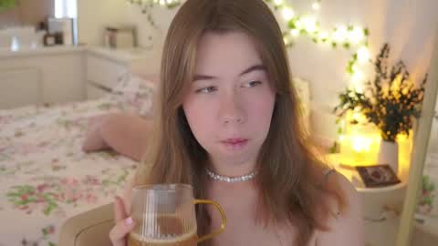 Snapshot of watermelon_sugar_ chatting on October 2025 10:37:01 AM Tess Pls support me with Can we reach 155 my favorite number online show from October 2025 10:37:01 AM