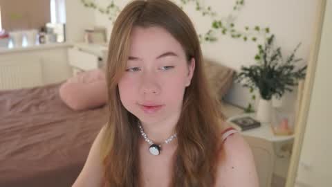 Snapshot of watermelon_sugar_ chatting on November 2025 11:09:02 AM Tess Pls support me with Can we reach 155 my favorite number online show from November 2025 11:09:02 AM