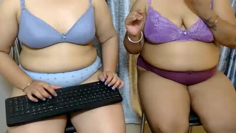 Snapshot of we_are_indian chatting on June 2026 12:27:01 PM khushiwife kabirhubby kavyasexy gf online show from June 2026 12:27:01 PM