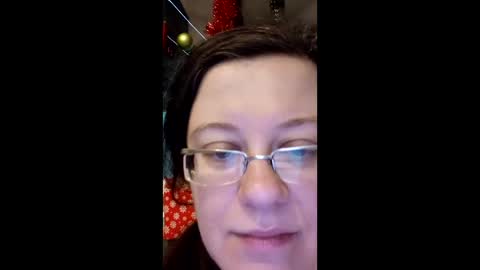 Snapshot of webgirl2 chatting on January 2025 06:21:01 PM Marina online show from January 2025 06:21:01 PM