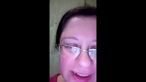 Snapshot of webgirl2 chatting on January 2025 09:22:01 PM Marina online show from January 2025 09:22:01 PM