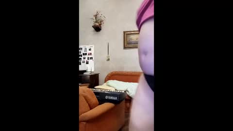 Snapshot of webgirl2 chatting on January 2025 01:48:01 AM Marina online show from January 2025 01:48:01 AM