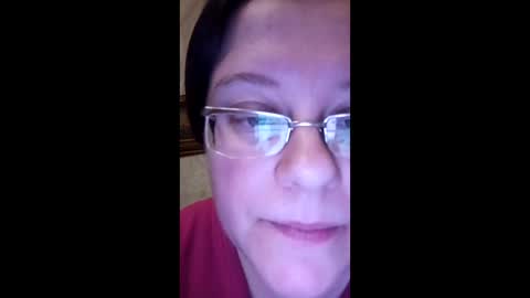 Snapshot of webgirl2 chatting on February 2025 10:37:01 PM Marina online show from February 2025 10:37:01 PM