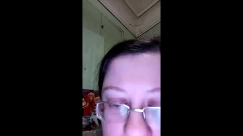 Snapshot of webgirl2 chatting on February 2025 08:33:02 PM Marina online show from February 2025 08:33:02 PM