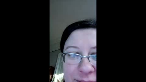 Snapshot of webgirl2 chatting on March 2025 02:45:01 PM Marina online show from March 2025 02:45:01 PM