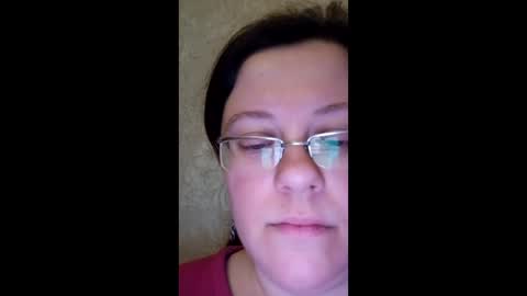 Snapshot of webgirl2 chatting on March 2025 10:52:02 PM Marina online show from March 2025 10:52:02 PM