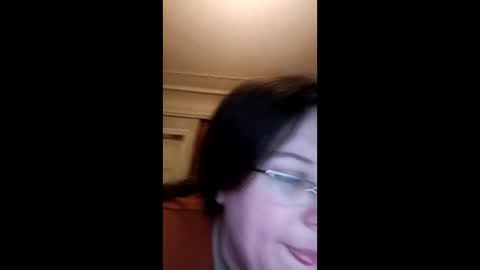 Snapshot of webgirl2 chatting on March 2025 11:06:01 PM Marina online show from March 2025 11:06:01 PM