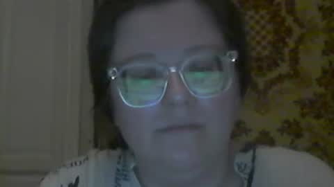 Snapshot of webgirl2 chatting on September 2025 11:15:02 PM Marina online show from September 2025 11:15:02 PM