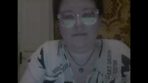 Snapshot of webgirl2 chatting on September 2025 09:05:01 PM Marina online show from September 2025 09:05:01 PM