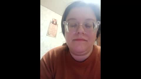 Snapshot of webgirl2 chatting on October 2025 09:27:02 PM Marina online show from October 2025 09:27:02 PM