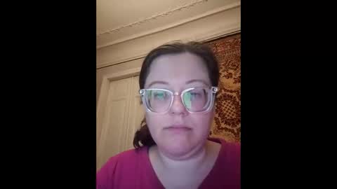 Snapshot of webgirl2 chatting on October 2025 04:42:02 PM Marina online show from October 2025 04:42:02 PM