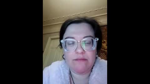 Snapshot of webgirl2 chatting on November 2025 10:34:01 PM Marina online show from November 2025 10:34:01 PM