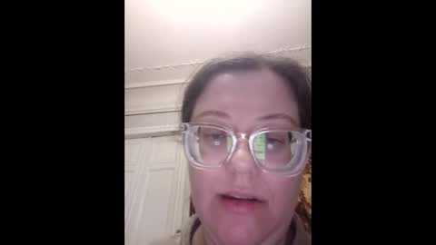 Marina online show from February 2026 10:52:02 PM