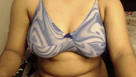 mina online show from December 2025 08:56:02 AM