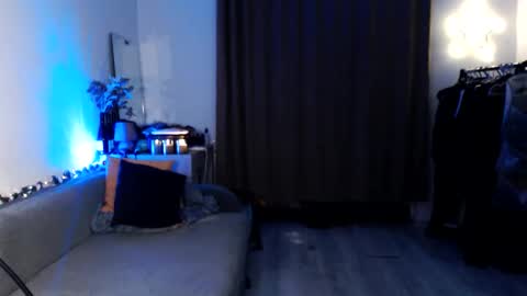 Liza online show from November 2025 10:48:02 PM