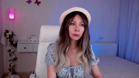 Snapshot of wendifoster chatting on April 2026 08:53:02 PM Wendi Foster online show from April 2026 08:53:02 PM
