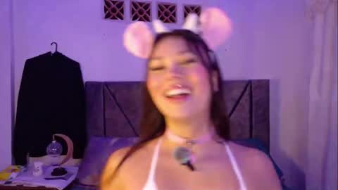 Snapshot of wendy_mills_ chatting on February 2026 03:56:01 AM Wendy online show from February 2026 03:56:01 AM