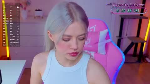 Snapshot of wendylovelylovew chatting on May 2026 04:03:02 PM Wendy online show from May 2026 04:03:02 PM
