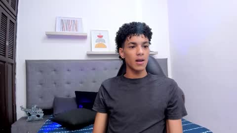 Snapshot of wes_gibbings chatting on December 2025 04:14:01 PM WES online show from December 2025 04:14:01 PM