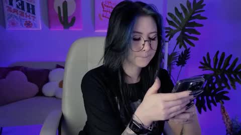 little girl who is always rightLisa online show from January 2026 01:11:01 AM