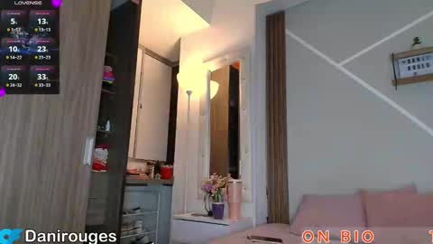 Mia and Dylan online show from November 2025 04:29:02 AM