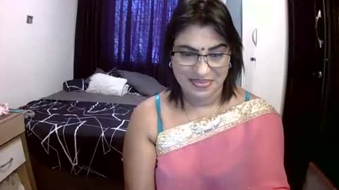 Snapshot of wetindian1971 chatting on February 2026 11:17:01 AM kavita online show from February 2026 11:17:01 AM