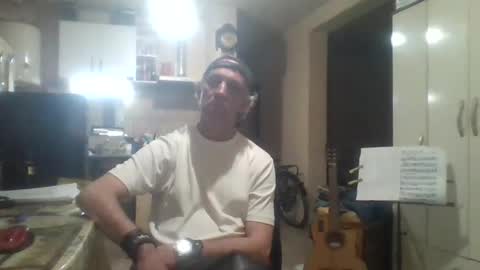 wg_colbert_noir online show from September 2025 04:14:01 AM