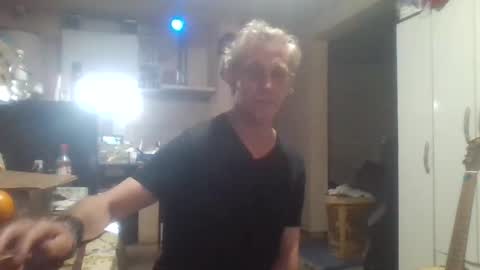 wg_colbert_noir online show from September 2025 07:39:02 PM