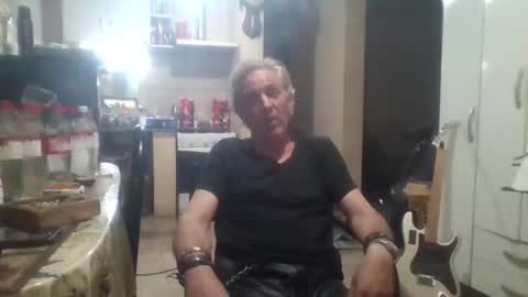 wg_colbert_noir online show from October 2025 05:13:01 AM