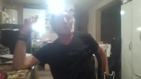 wg_colbert_noir online show from October 2025 10:38:01 AM