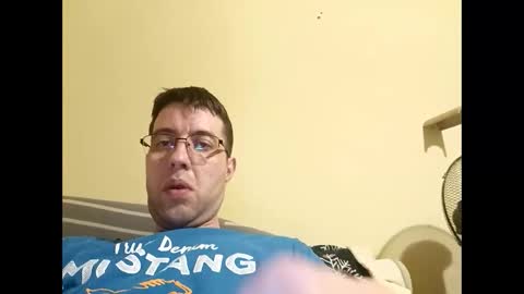 Snapshot of whatwouldyouliketosee chatting on January 2025 01:21:01 AM stoffy online show from January 2025 01:21:01 AM