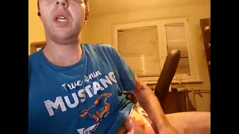 Snapshot of whatwouldyouliketosee chatting on March 2025 10:59:01 PM stoffy online show from March 2025 10:59:01 PM