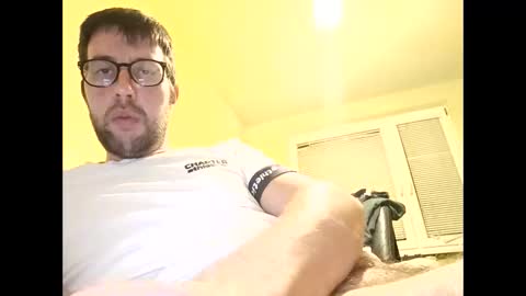 Snapshot of whatwouldyouliketosee chatting on October 2025 08:11:02 PM stoffy online show from October 2025 08:11:02 PM