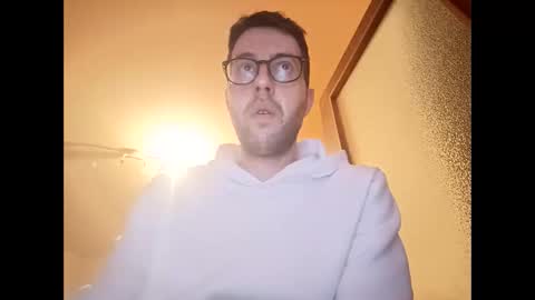 Snapshot of whatwouldyouliketosee chatting on November 2025 03:45:01 PM stoffy online show from November 2025 03:45:01 PM