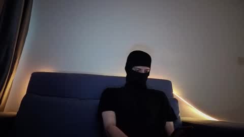 whispero_o online show from October 2025 08:02:02 AM