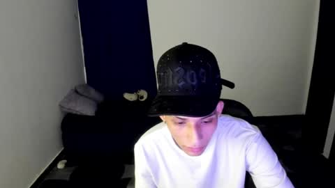 Snapshot of white_master444 chatting on July 2026 05:35:02 AM white online show from July 2026 05:35:02 AM