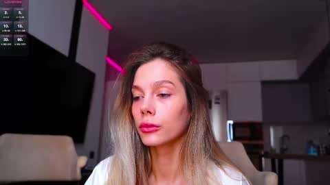 Kate  online show from November 2025 07:52:02 AM